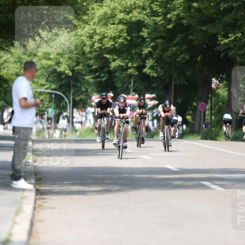 15.06.2025 - 7 Türme Triathlon Yannick Fuchs http://msf.ph/oto/7984055 15.06.2025 12:54:09 Radfahren 332, 510, 562, 613, 649, 1090 meine-sportfotos.de