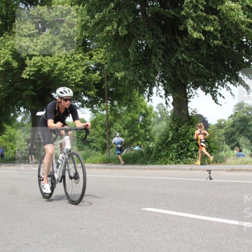 15.06.2025 - 7 Türme Triathlon Yannick Fuchs http://msf.ph/oto/7984070 15.06.2025 13:42:10 Radfahren  meine-sportfotos.de