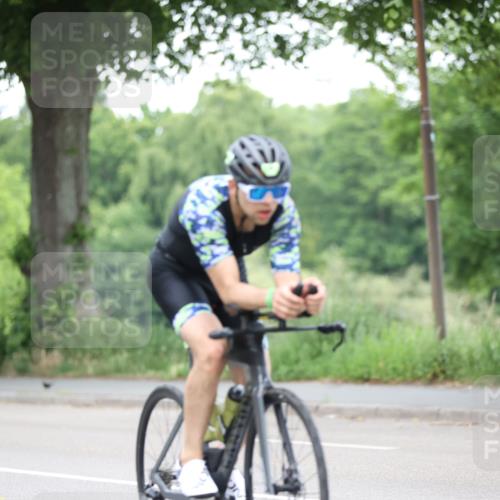 15.06.2025 - 7 Türme Triathlon Yannick Fuchs http://msf.ph/oto/7984101 15.06.2025 11:38:00 Radfahren 280 meine-sportfotos.de