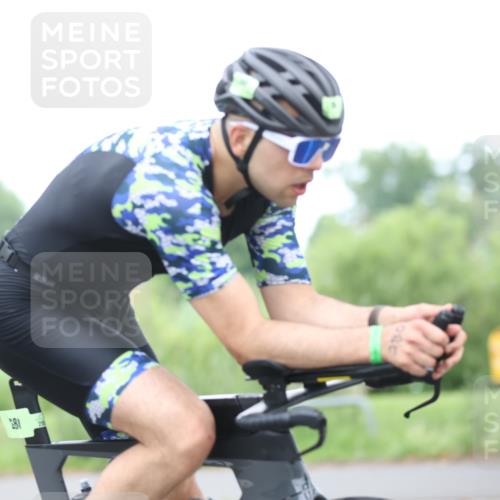 15.06.2025 - 7 Türme Triathlon Yannick Fuchs http://msf.ph/oto/7984142 15.06.2025 11:38:00 Radfahren 280 meine-sportfotos.de