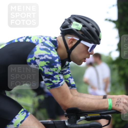 15.06.2025 - 7 Türme Triathlon Yannick Fuchs http://msf.ph/oto/7984151 15.06.2025 11:38:01 Radfahren 280 meine-sportfotos.de