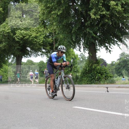 15.06.2025 - 7 Türme Triathlon Yannick Fuchs http://msf.ph/oto/7984188 15.06.2025 13:43:29 Radfahren  meine-sportfotos.de