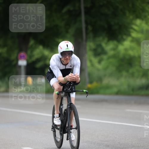 15.06.2025 - 7 Türme Triathlon Yannick Fuchs http://msf.ph/oto/7984206 15.06.2025 11:38:05 Radfahren 304, 307 meine-sportfotos.de