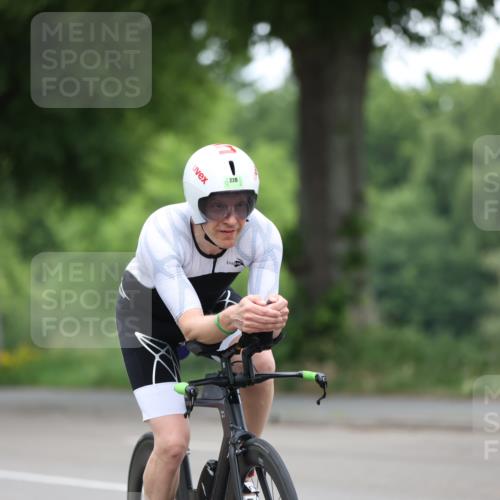 15.06.2025 - 7 Türme Triathlon Yannick Fuchs http://msf.ph/oto/7984227 15.06.2025 11:38:06 Radfahren 304, 307 meine-sportfotos.de