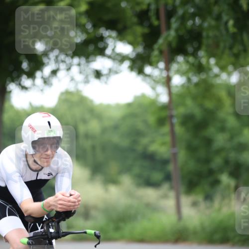 15.06.2025 - 7 Türme Triathlon Yannick Fuchs http://msf.ph/oto/7984242 15.06.2025 11:38:06 Radfahren 304, 307 meine-sportfotos.de