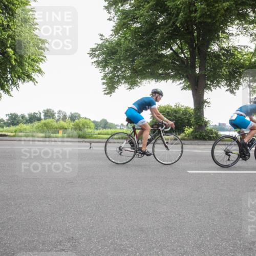 15.06.2025 - 7 Türme Triathlon Yannick Fuchs http://msf.ph/oto/7984254 15.06.2025 09:47:52 Radfahren 81, 84 meine-sportfotos.de