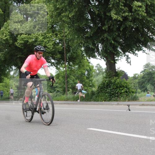 15.06.2025 - 7 Türme Triathlon Yannick Fuchs http://msf.ph/oto/7984261 15.06.2025 13:43:48 Radfahren  meine-sportfotos.de