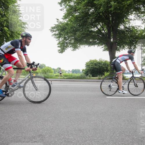 15.06.2025 - 7 Türme Triathlon Yannick Fuchs http://msf.ph/oto/7984293 15.06.2025 09:48:38 Radfahren 31, 33, 34, 35, 71, 74, 75, 101, 104 meine-sportfotos.de