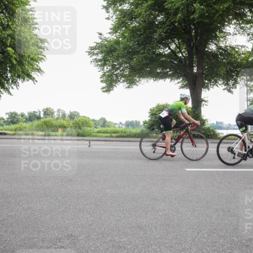 15.06.2025 - 7 Türme Triathlon Yannick Fuchs http://msf.ph/oto/7984322 15.06.2025 09:48:48 Radfahren 105, 106 meine-sportfotos.de