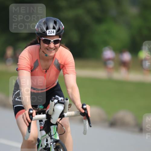 15.06.2025 - 27. Vierlanden-Triathlon H.Heesch http://msf.ph/oto/7984354 15.06.2025 11:22:07 Radfahren 224, 653 meine-sportfotos.de