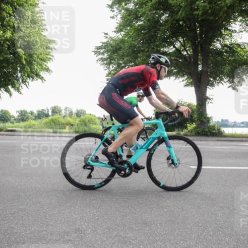 15.06.2025 - 7 Türme Triathlon Yannick Fuchs http://msf.ph/oto/7984384 15.06.2025 09:52:00 Radfahren 6, 8, 10, 41, 90, 91 meine-sportfotos.de