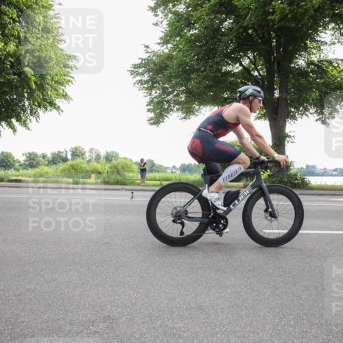 15.06.2025 - 7 Türme Triathlon Yannick Fuchs http://msf.ph/oto/7984389 15.06.2025 09:52:00 Radfahren 6, 8, 10, 41, 90, 91 meine-sportfotos.de