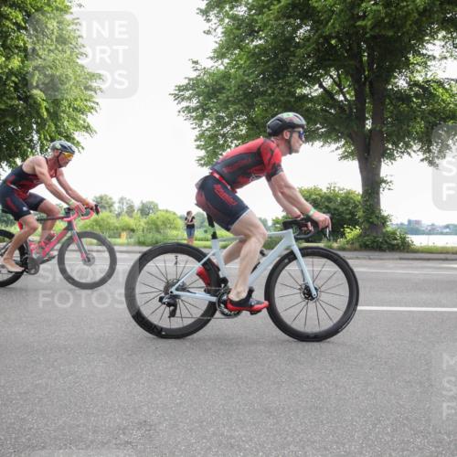 15.06.2025 - 7 Türme Triathlon Yannick Fuchs http://msf.ph/oto/7984390 15.06.2025 09:52:01 Radfahren 6, 8, 10, 41, 90, 91 meine-sportfotos.de