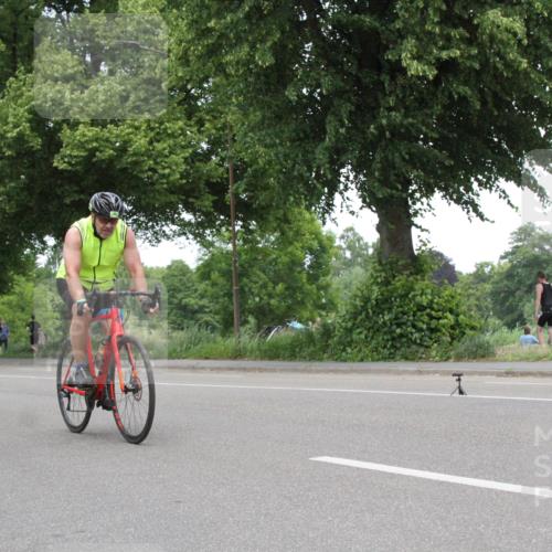 15.06.2025 - 7 Türme Triathlon Yannick Fuchs http://msf.ph/oto/7984391 15.06.2025 13:44:11 Radfahren  meine-sportfotos.de