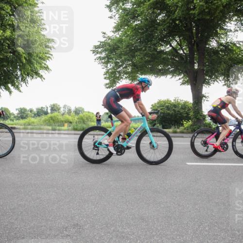 15.06.2025 - 7 Türme Triathlon Yannick Fuchs http://msf.ph/oto/7984401 15.06.2025 09:52:06 Radfahren 90, 91 meine-sportfotos.de
