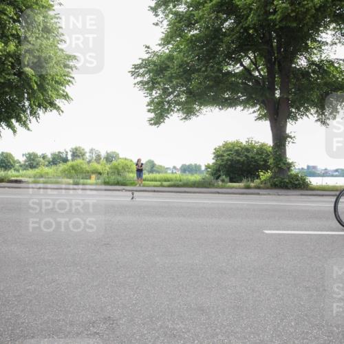 15.06.2025 - 7 Türme Triathlon Yannick Fuchs http://msf.ph/oto/7984407 15.06.2025 09:52:07 Radfahren 90, 91 meine-sportfotos.de