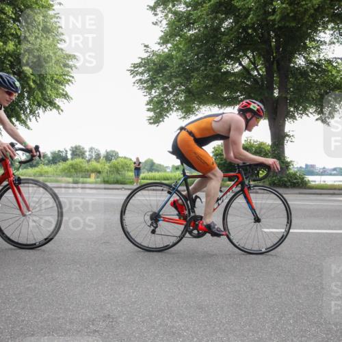 15.06.2025 - 7 Türme Triathlon Yannick Fuchs http://msf.ph/oto/7984419 15.06.2025 09:53:42 Radfahren 66, 68 meine-sportfotos.de