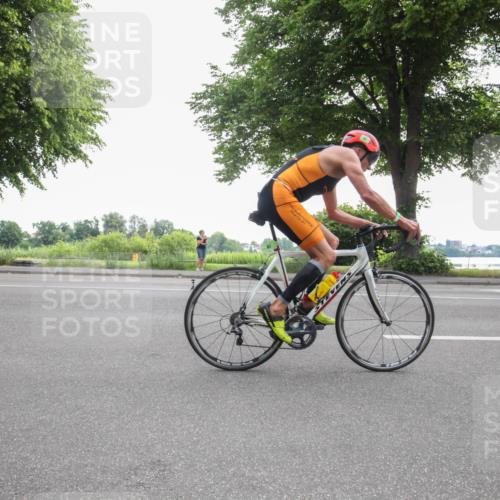 15.06.2025 - 7 Türme Triathlon Yannick Fuchs http://msf.ph/oto/7984426 15.06.2025 09:53:43 Radfahren 66, 68 meine-sportfotos.de