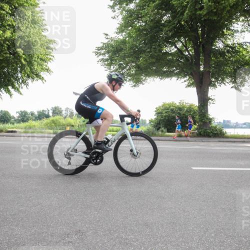 15.06.2025 - 7 Türme Triathlon Yannick Fuchs http://msf.ph/oto/7984432 15.06.2025 09:54:42 Radfahren 109, 111, 117, 118, 119 meine-sportfotos.de