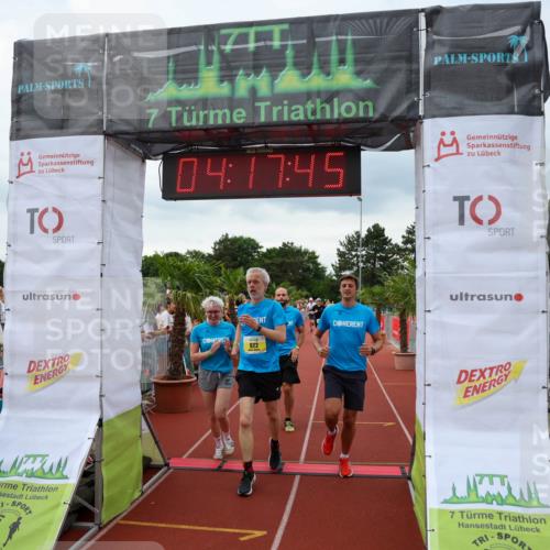 15.06.2025 - 7 Türme Triathlon Michael Strokosch http://msf.ph/oto/7984435 15.06.2025 14:17:45 Ziel 648, 742, 922 meine-sportfotos.de