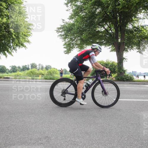 15.06.2025 - 7 Türme Triathlon Yannick Fuchs http://msf.ph/oto/7984445 15.06.2025 09:54:49 Radfahren 117, 118, 119 meine-sportfotos.de