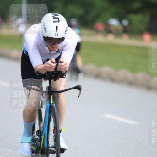15.06.2025 - 27. Vierlanden-Triathlon H.Heesch http://msf.ph/oto/7984498 15.06.2025 11:22:34 Radfahren 74, 198, 785, 791, 951, 960 meine-sportfotos.de