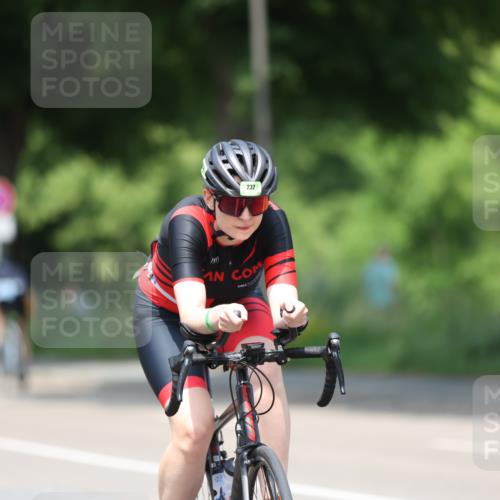 15.06.2025 - 7 Türme Triathlon Yannick Fuchs http://msf.ph/oto/7984522 15.06.2025 12:54:35 Radfahren 232, 341, 673 meine-sportfotos.de