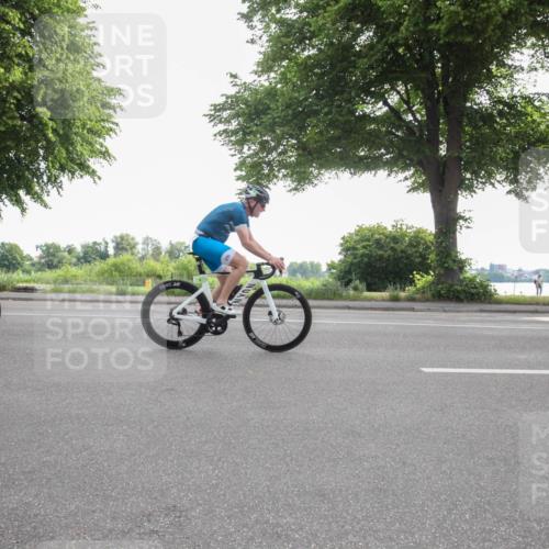 15.06.2025 - 7 Türme Triathlon Yannick Fuchs http://msf.ph/oto/7984573 15.06.2025 09:56:11 Radfahren 5, 85, 87 meine-sportfotos.de