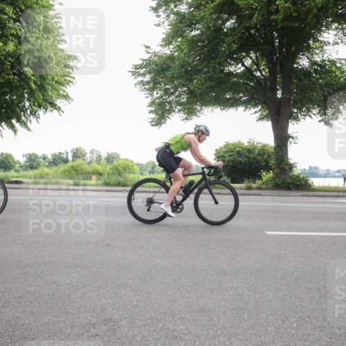 15.06.2025 - 7 Türme Triathlon Yannick Fuchs http://msf.ph/oto/7984579 15.06.2025 09:56:17 Radfahren 85, 87 meine-sportfotos.de