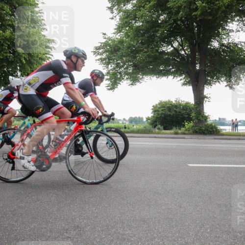 15.06.2025 - 7 Türme Triathlon Yannick Fuchs http://msf.ph/oto/7984636 15.06.2025 10:01:08 Radfahren 22, 24, 25, 77, 78, 80 meine-sportfotos.de