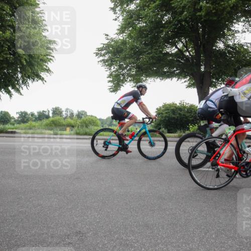 15.06.2025 - 7 Türme Triathlon Yannick Fuchs http://msf.ph/oto/7984642 15.06.2025 10:01:08 Radfahren 22, 24, 25, 77, 78, 80 meine-sportfotos.de
