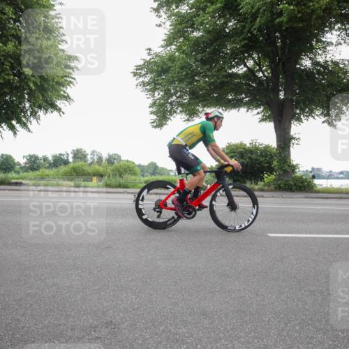 15.06.2025 - 7 Türme Triathlon Yannick Fuchs http://msf.ph/oto/7984663 15.06.2025 10:02:29 Radfahren 129, 132, 141 meine-sportfotos.de