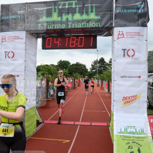 15.06.2025 - 7 Türme Triathlon Michael Strokosch http://msf.ph/oto/7984679 15.06.2025 14:18:01 Ziel 261, 570, 613, 721, 841, 1131, 1195 meine-sportfotos.de