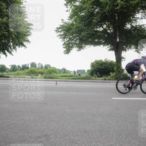 15.06.2025 - 7 Türme Triathlon Yannick Fuchs http://msf.ph/oto/7984686 15.06.2025 10:03:38 Radfahren  meine-sportfotos.de