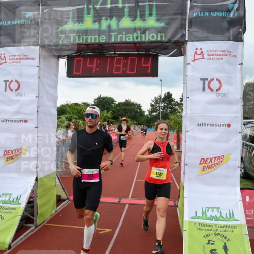 15.06.2025 - 7 Türme Triathlon Michael Strokosch http://msf.ph/oto/7984736 15.06.2025 14:18:04 Ziel 261, 570, 613, 841, 1131 meine-sportfotos.de