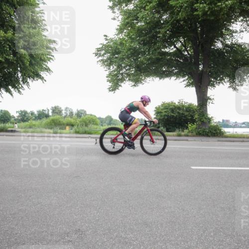 15.06.2025 - 7 Türme Triathlon Yannick Fuchs http://msf.ph/oto/7984763 15.06.2025 10:07:00 Radfahren  meine-sportfotos.de