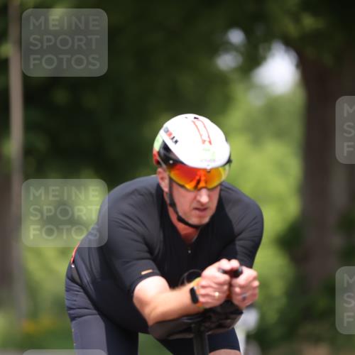 15.06.2025 - 7 Türme Triathlon Yannick Fuchs http://msf.ph/oto/7984768 15.06.2025 12:54:47 Radfahren 241, 372, 470, 538, 550, 608, 817 meine-sportfotos.de