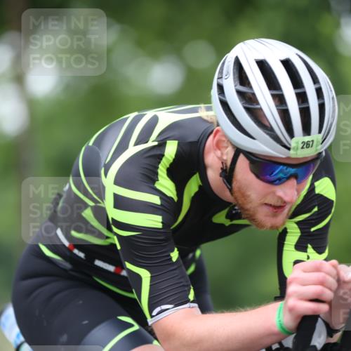 15.06.2025 - 7 Türme Triathlon Yannick Fuchs http://msf.ph/oto/7984780 15.06.2025 11:38:51 Radfahren 267, 323 meine-sportfotos.de
