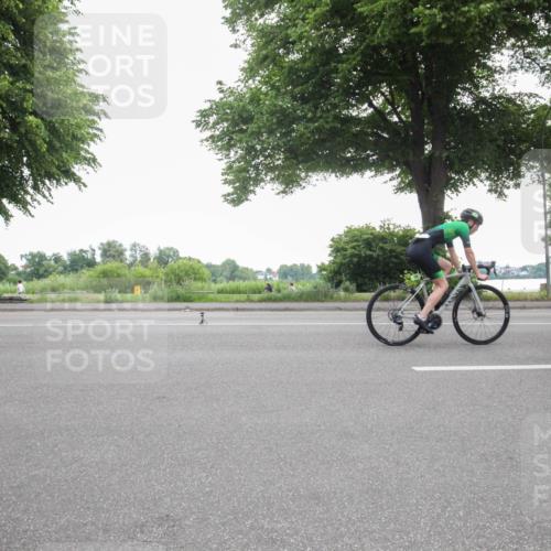 15.06.2025 - 7 Türme Triathlon Yannick Fuchs http://msf.ph/oto/7984807 15.06.2025 10:08:00 Radfahren  meine-sportfotos.de
