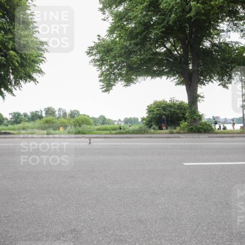 15.06.2025 - 7 Türme Triathlon Yannick Fuchs http://msf.ph/oto/7984812 15.06.2025 10:11:23 Radfahren  meine-sportfotos.de