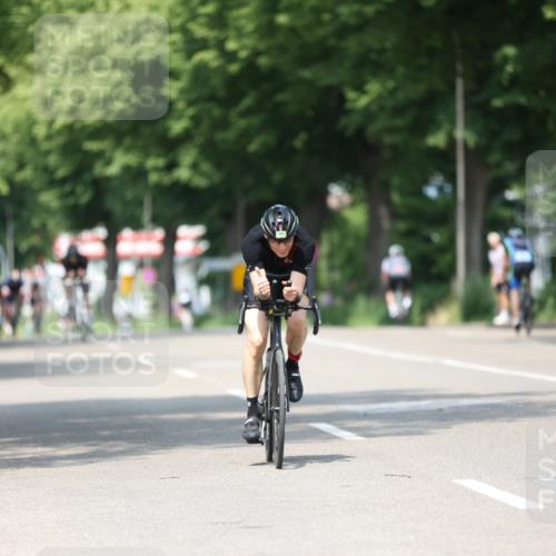 15.06.2025 - 7 Türme Triathlon Yannick Fuchs http://msf.ph/oto/7984813 15.06.2025 12:54:49 Radfahren 241, 272, 372, 550 meine-sportfotos.de