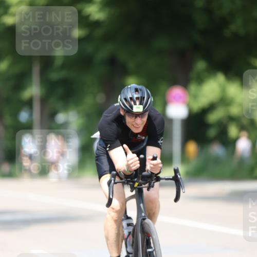 15.06.2025 - 7 Türme Triathlon Yannick Fuchs http://msf.ph/oto/7984851 15.06.2025 12:54:50 Radfahren 255, 272, 372, 550 meine-sportfotos.de