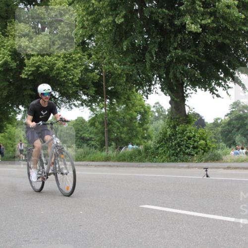 15.06.2025 - 7 Türme Triathlon Yannick Fuchs http://msf.ph/oto/7984873 15.06.2025 13:45:55 Radfahren  meine-sportfotos.de