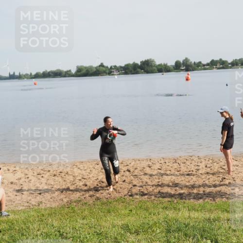 21.06.2025 - 27. Vierlanden-Triathlon MichiJ http://msf.ph/oto/7984907 15.06.2026 09:09:20 Schwimmen 224 meine-sportfotos.de