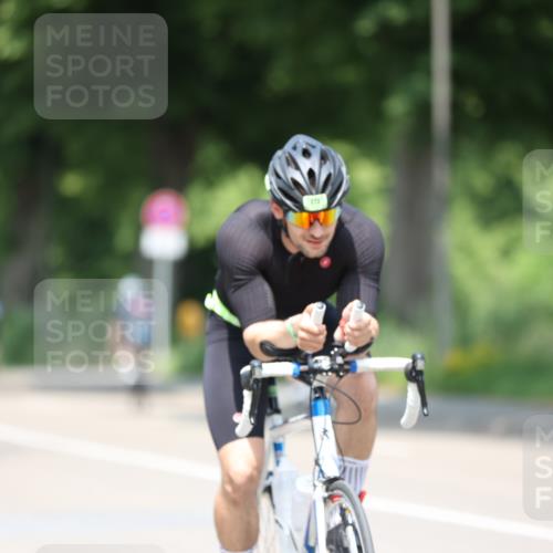 15.06.2025 - 7 Türme Triathlon Yannick Fuchs http://msf.ph/oto/7984939 15.06.2025 12:54:55 Radfahren 255, 272, 331, 436, 626, 983 meine-sportfotos.de