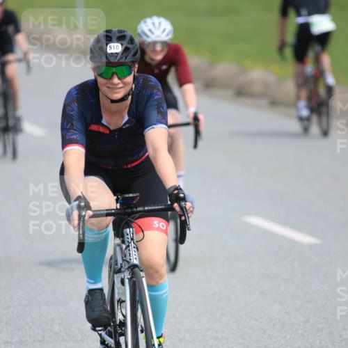 15.06.2025 - 27. Vierlanden-Triathlon H.Heesch http://msf.ph/oto/7984998 15.06.2025 11:02:46 Radfahren 493, 510, 519, 522, 532, 594, 628, 634, 639, 725, 735 meine-sportfotos.de