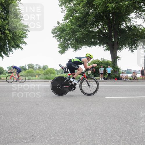 15.06.2025 - 7 Türme Triathlon Yannick Fuchs http://msf.ph/oto/7985127 15.06.2025 11:08:12 Radfahren 306, 340 meine-sportfotos.de
