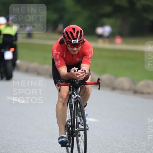 15.06.2025 - 27. Vierlanden-Triathlon H.Heesch http://msf.ph/oto/7985132 15.06.2025 11:04:02 Radfahren 108, 165, 535, 575, 633, 651, 740 meine-sportfotos.de