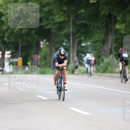 15.06.2025 - 7 Türme Triathlon Yannick Fuchs http://msf.ph/oto/7985137 15.06.2025 11:39:16 Radfahren 292, 306 meine-sportfotos.de