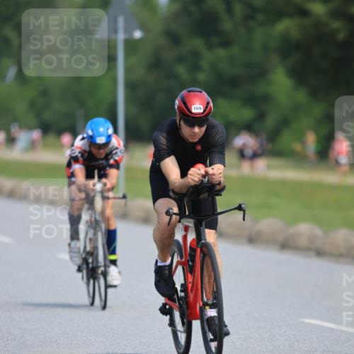 15.06.2025 - 27. Vierlanden-Triathlon H.Heesch http://msf.ph/oto/7985180 15.06.2025 11:25:28 Radfahren 68, 143, 169, 233, 792, 888 meine-sportfotos.de